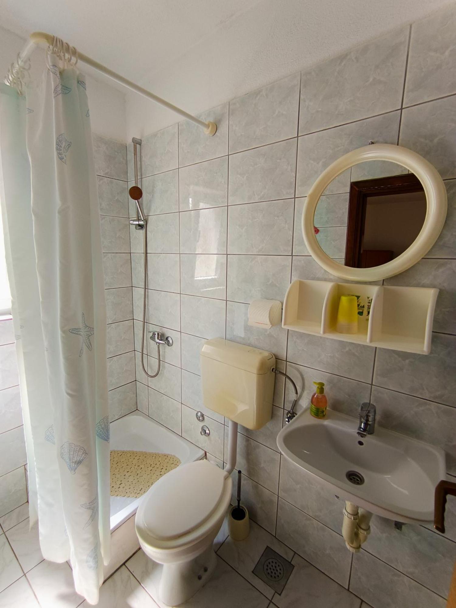 Studio Apartmani Marinella Baška Voda Cameră foto