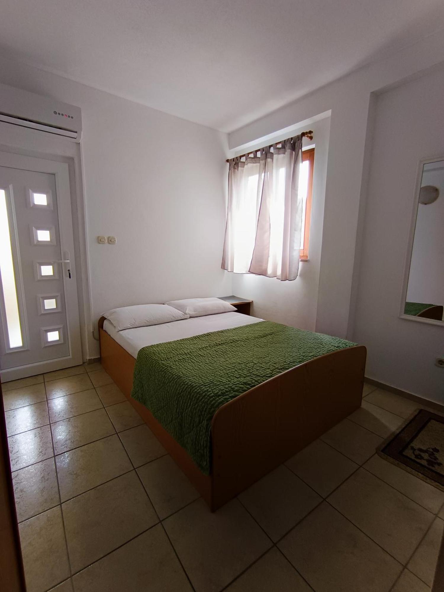 Studio Apartmani Marinella Baška Voda Cameră foto