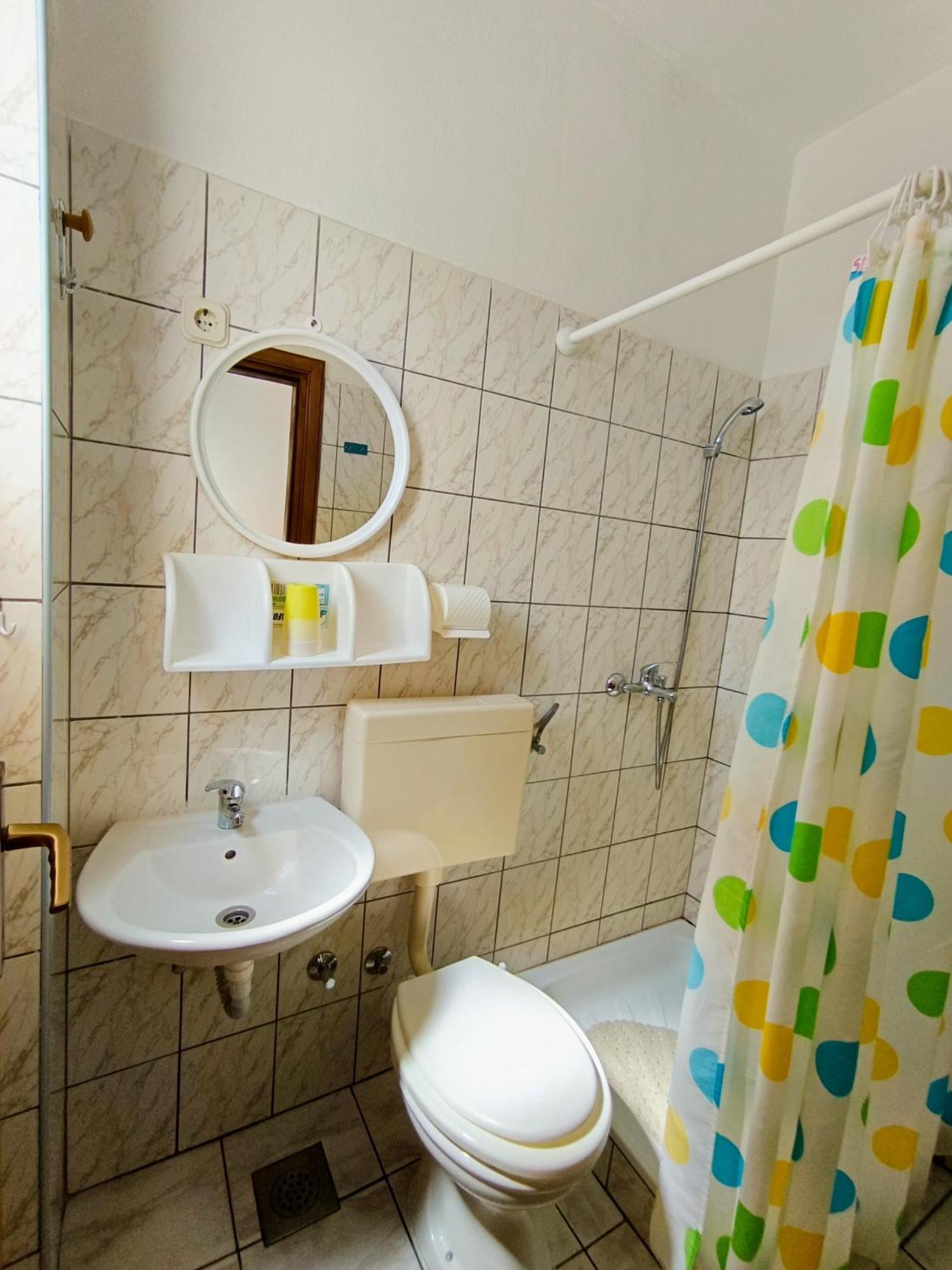 Studio Apartmani Marinella Baška Voda Cameră foto
